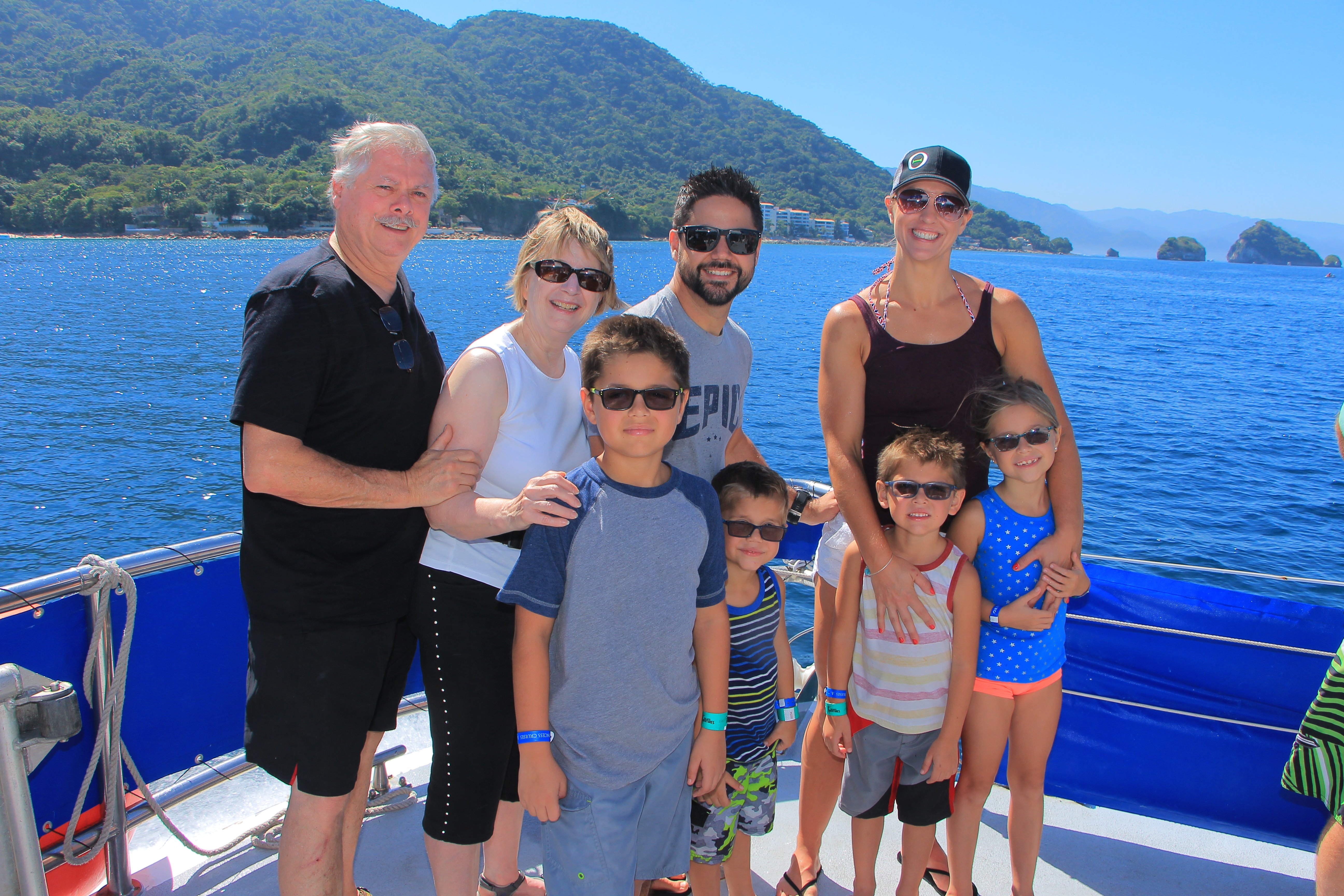 Boat ride to Prive Island